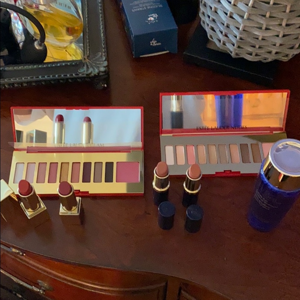 Estée Lauder Makeup Bundle.  Brand new